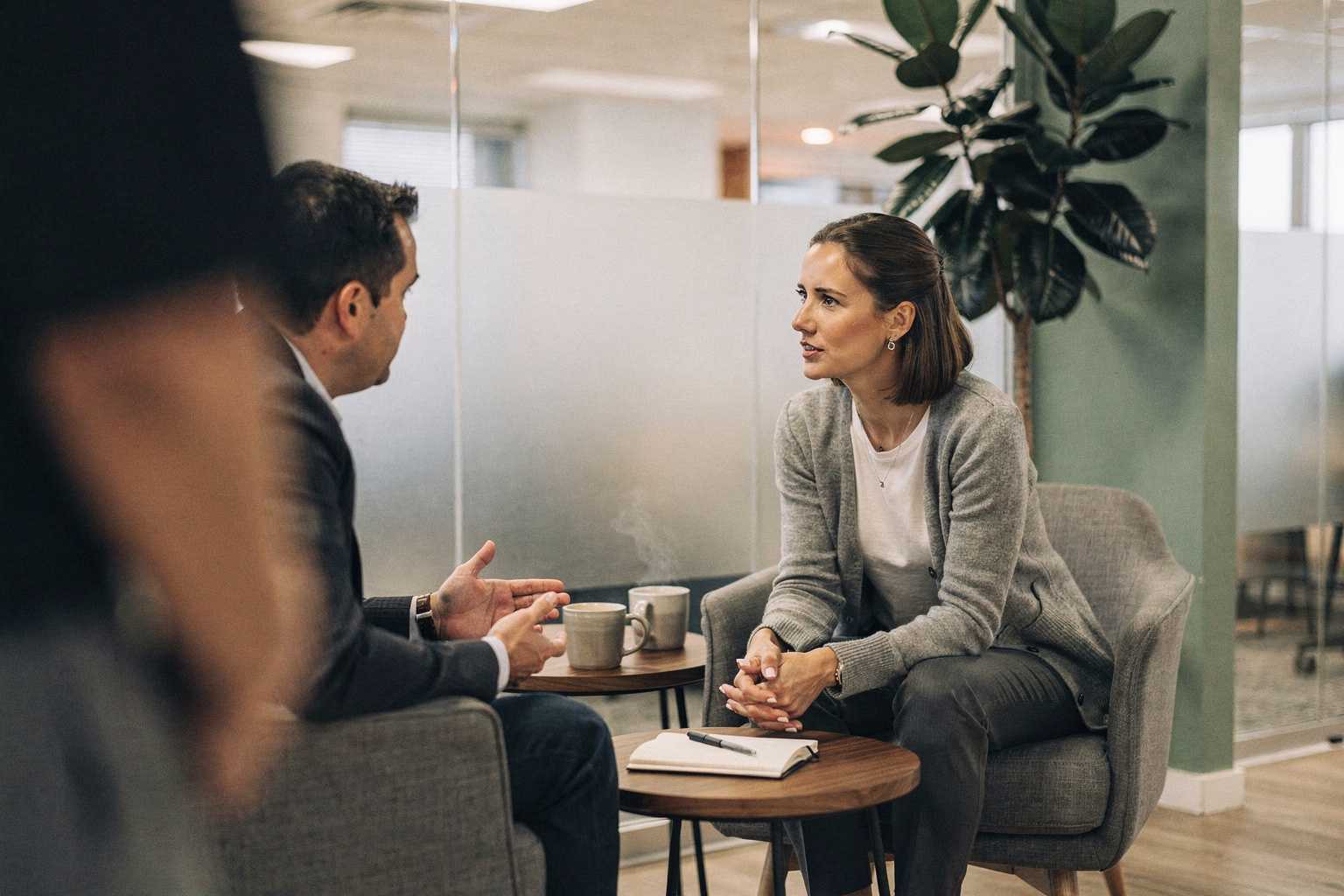 How to use AI agents for performance reviews